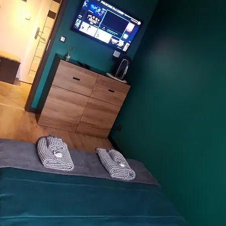 Apartament Dwupokojowy Trzynastka - Strzeżony Parking